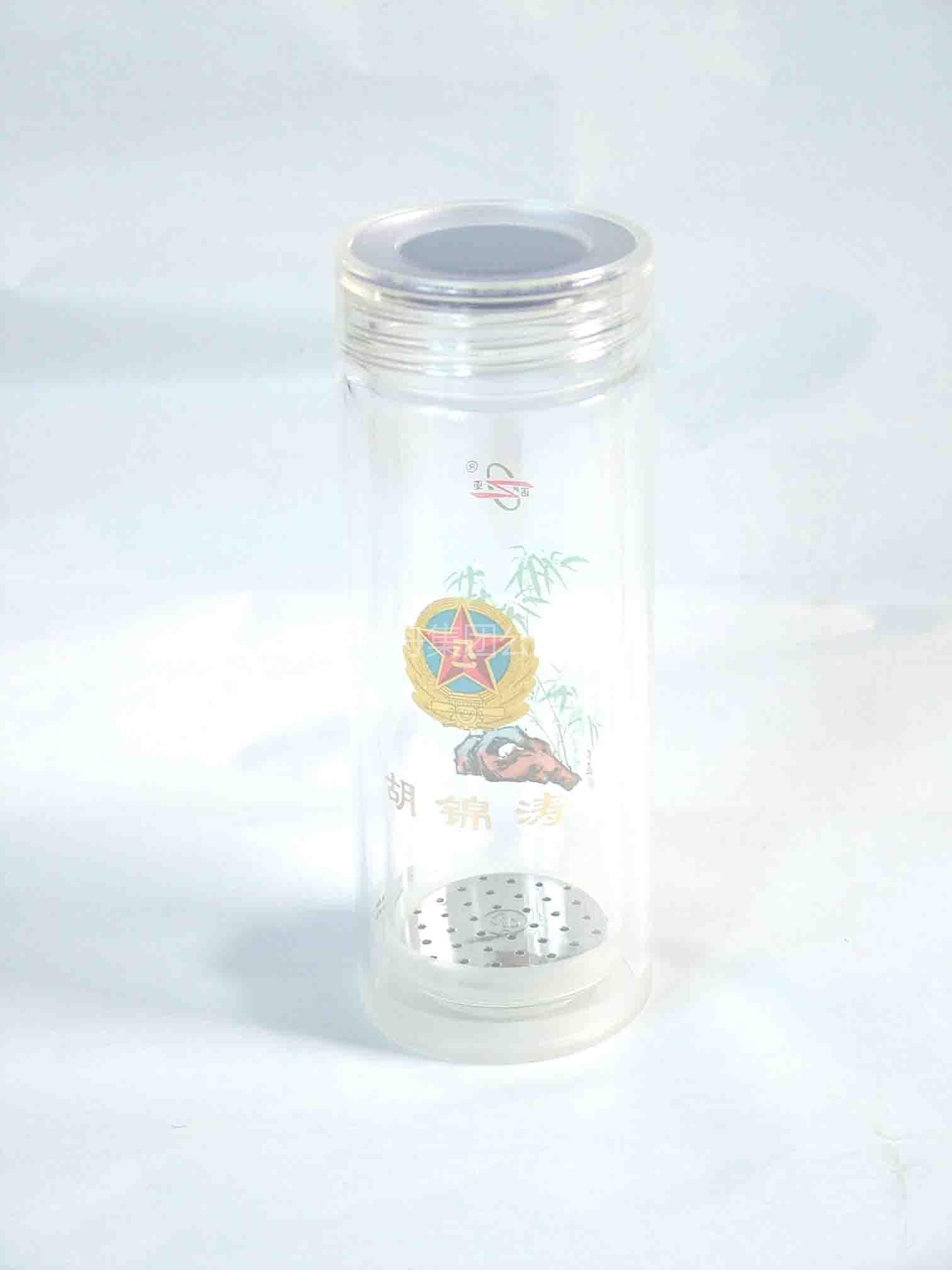 胡锦涛主席使用的诺亚口杯.jpg