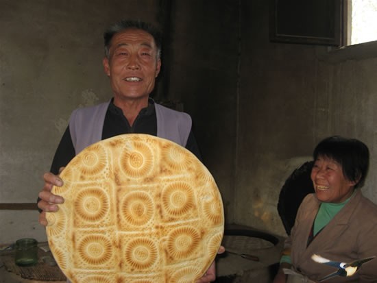 东阿特产：高集锅饼.jpg