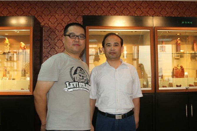 雅志方略创始人黄金罗盘与中国书法、微雕家李学全老师.jpg
