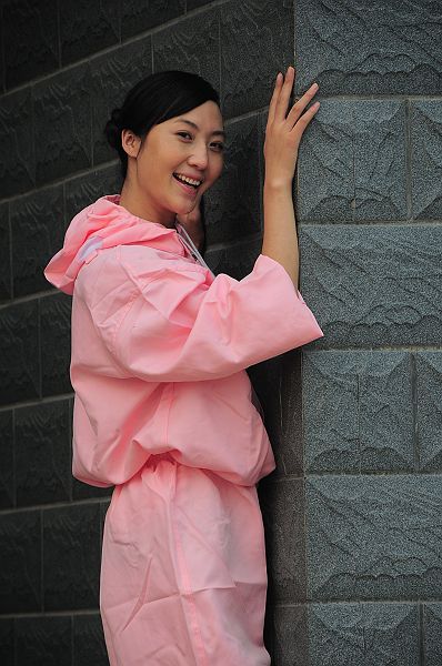 2012年10月4日，青年影视演员刘曼仪在电影《幸福的小杨屯》拍摄现场。 (33).JPG