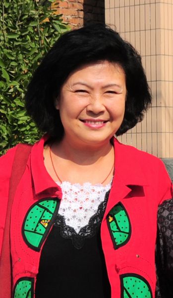 电影《幸福的小杨屯》演员：张英红 剧照（扮演张国忠的妻子） (5).JPG