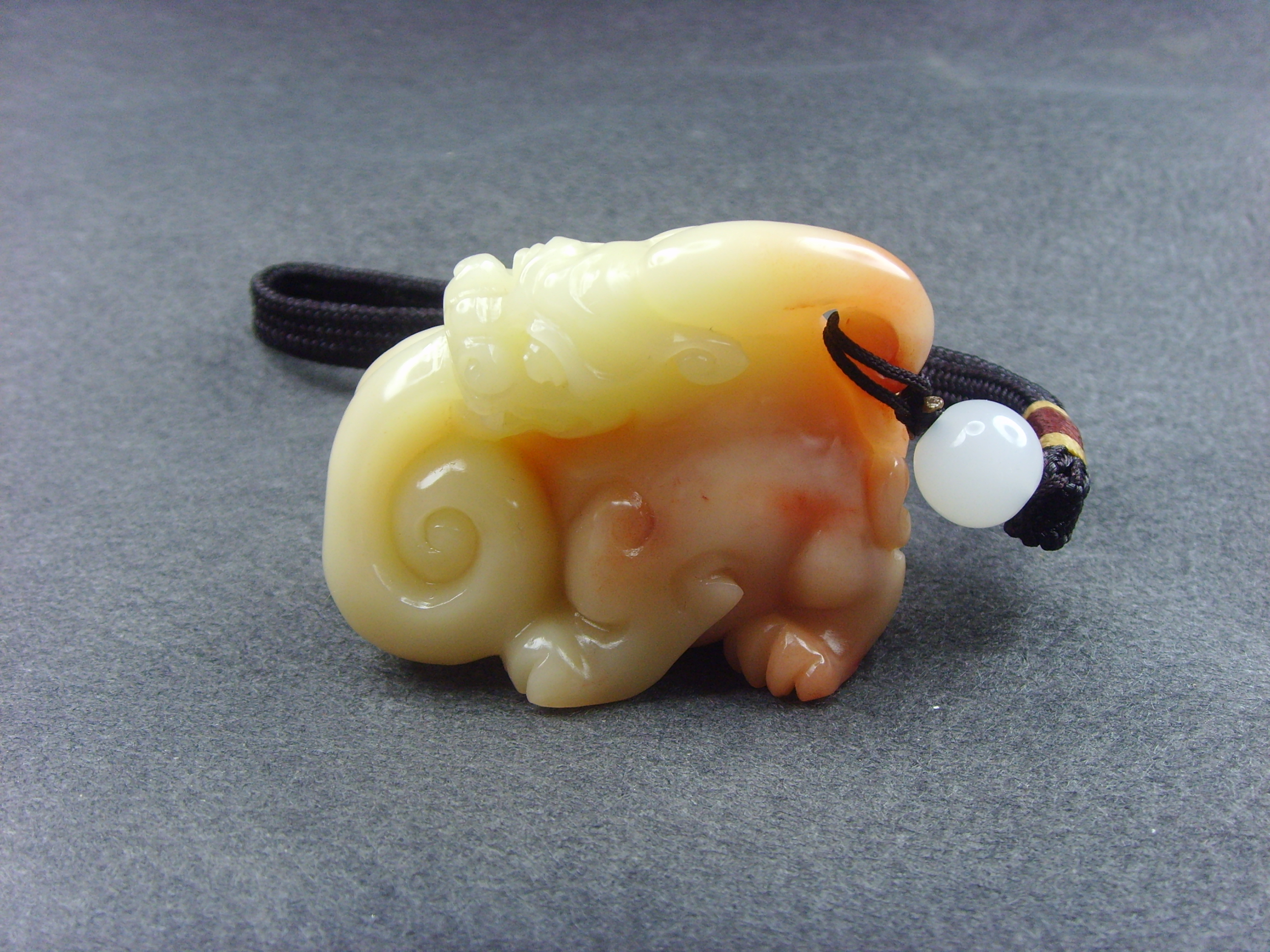 ss002寿山芙蓉把件后6-4-3.5cm.JPG