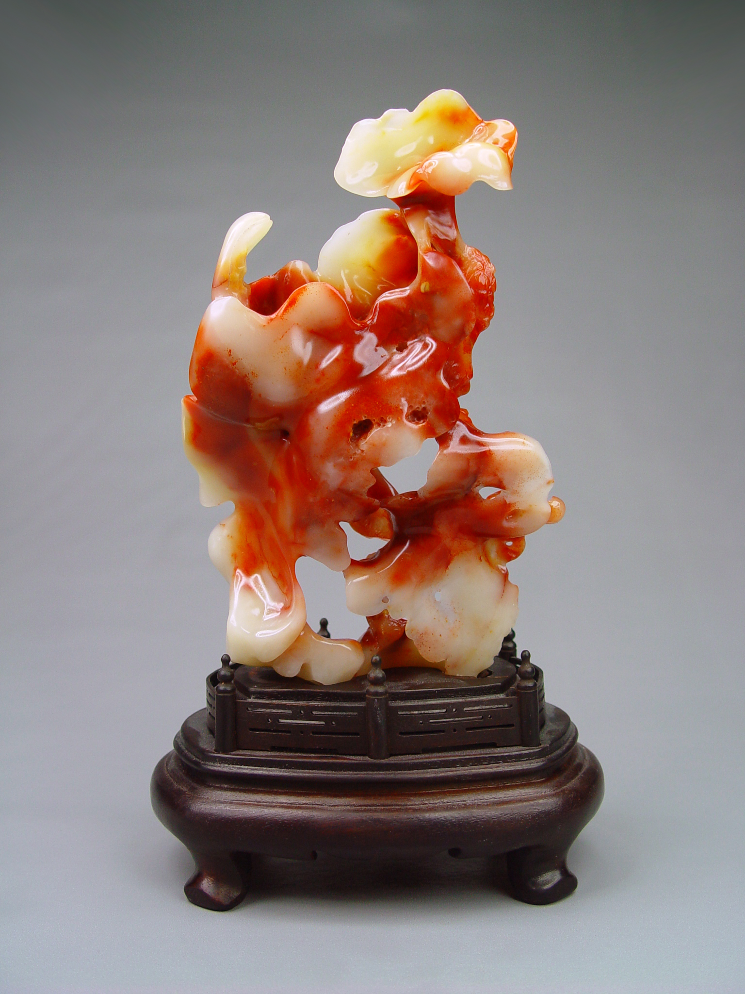 ss003寿山芙蓉摆件后14-10.5-4cm.JPG
