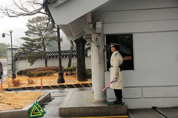 2013年1月23日，“神秘”的韩国青瓦台景点。 (2).JPG
