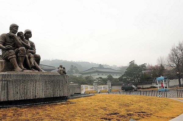 2013年1月23日，“神秘”的韩国青瓦台景点。。 (2).JPG
