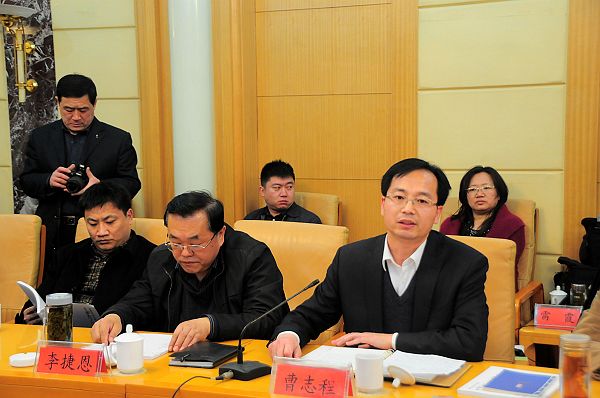 2013年3月17日，茌平县政府副县长曹志程在山东省茌平县首届孝义文化研讨会上。.jpg