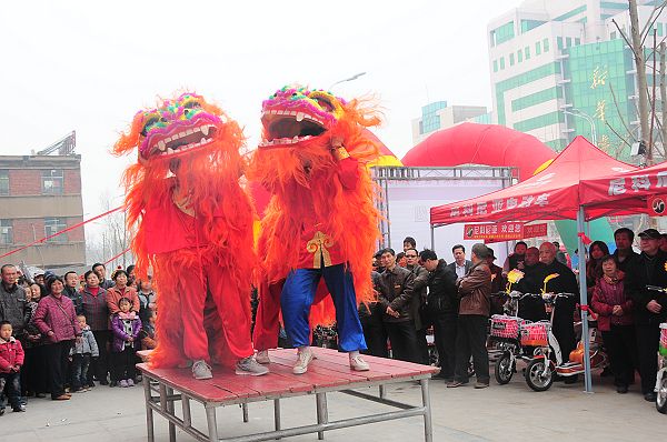 2013年3月17日，聊城华兴商厦福永量贩超市开业掠影。 (8).JPG