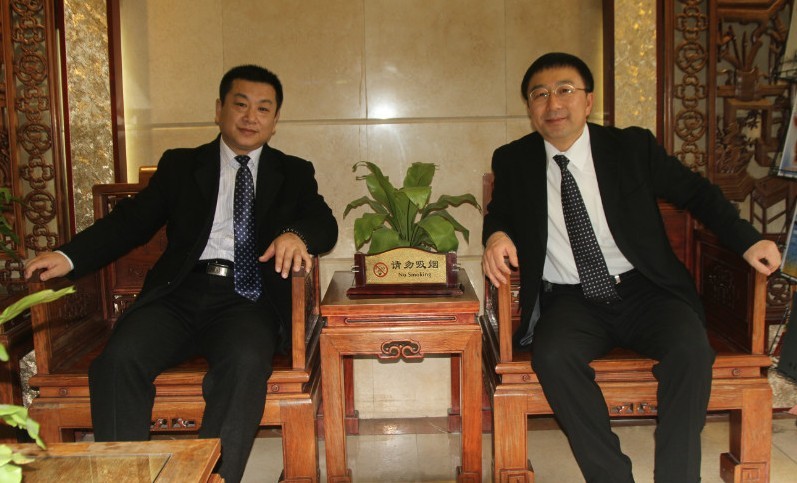 李铁军先生在日本是位名人，大凡中国书画名家在日本都是通过他的策划，包装一举成名的，列如；中国著名画家 ...