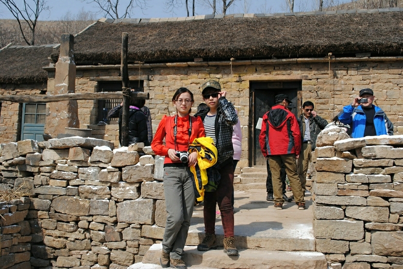 1201540ybclpttns5qa216.jpg