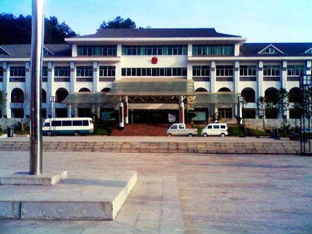 xin_053030513142534311581.jpg
