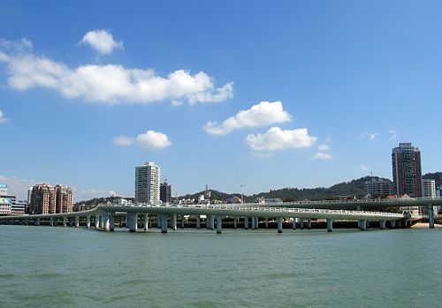 1304992992754_000.jpg