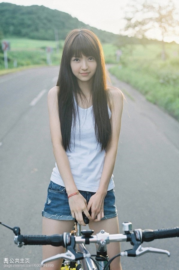 9ae181f4f736afc395de7122b319ebc4b54512de.jpg