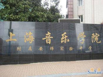 u=62820560,168269915&fm=23&gp=0.jpg
