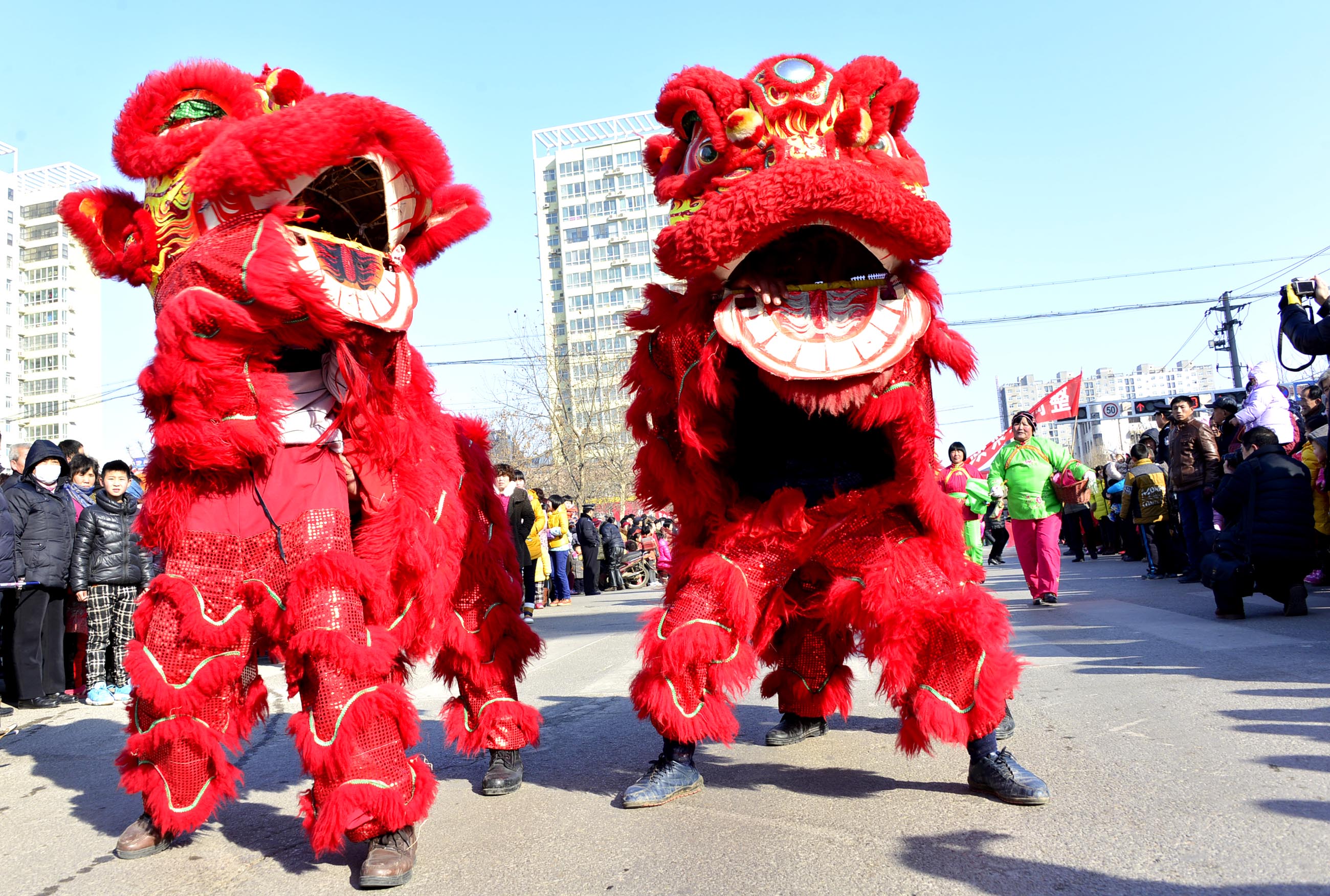 2014年2月10日，山东省茌平县春节群众文化活动剪影。