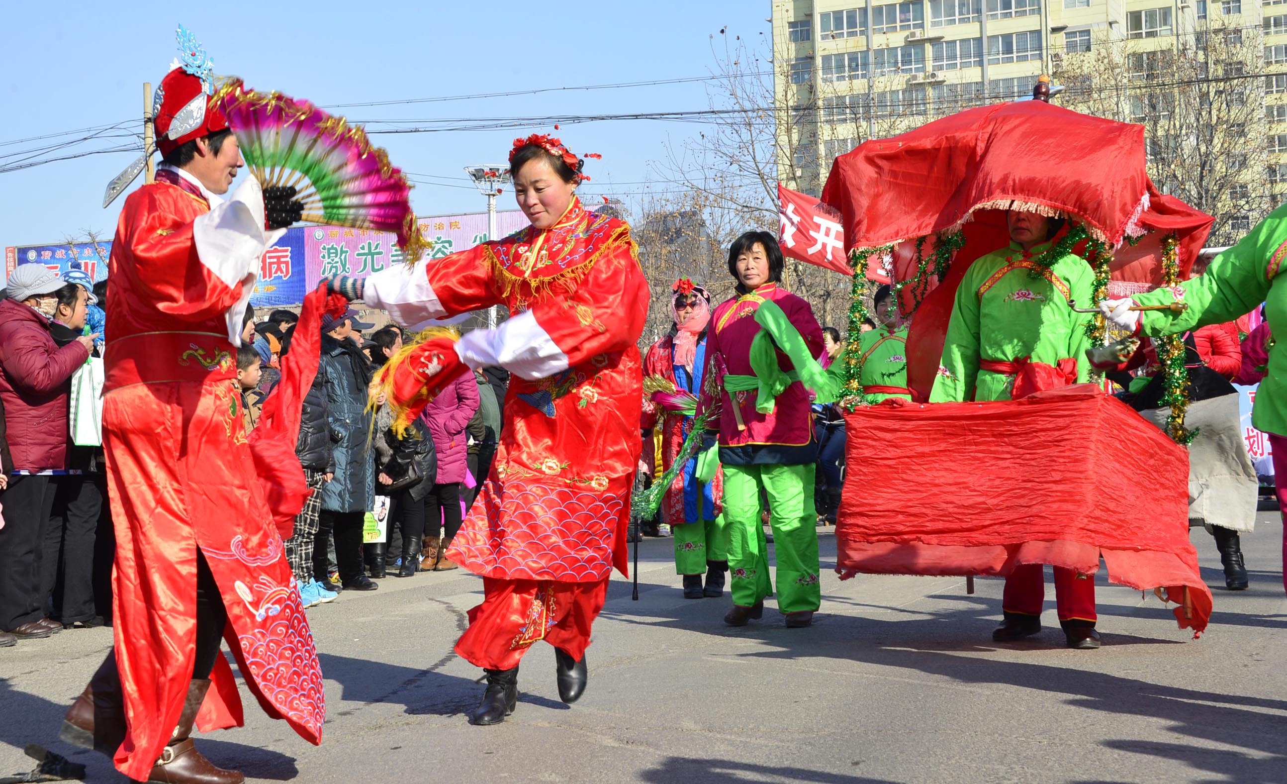 2014年2月10日，山东省茌平县春节群众文化活动剪影。