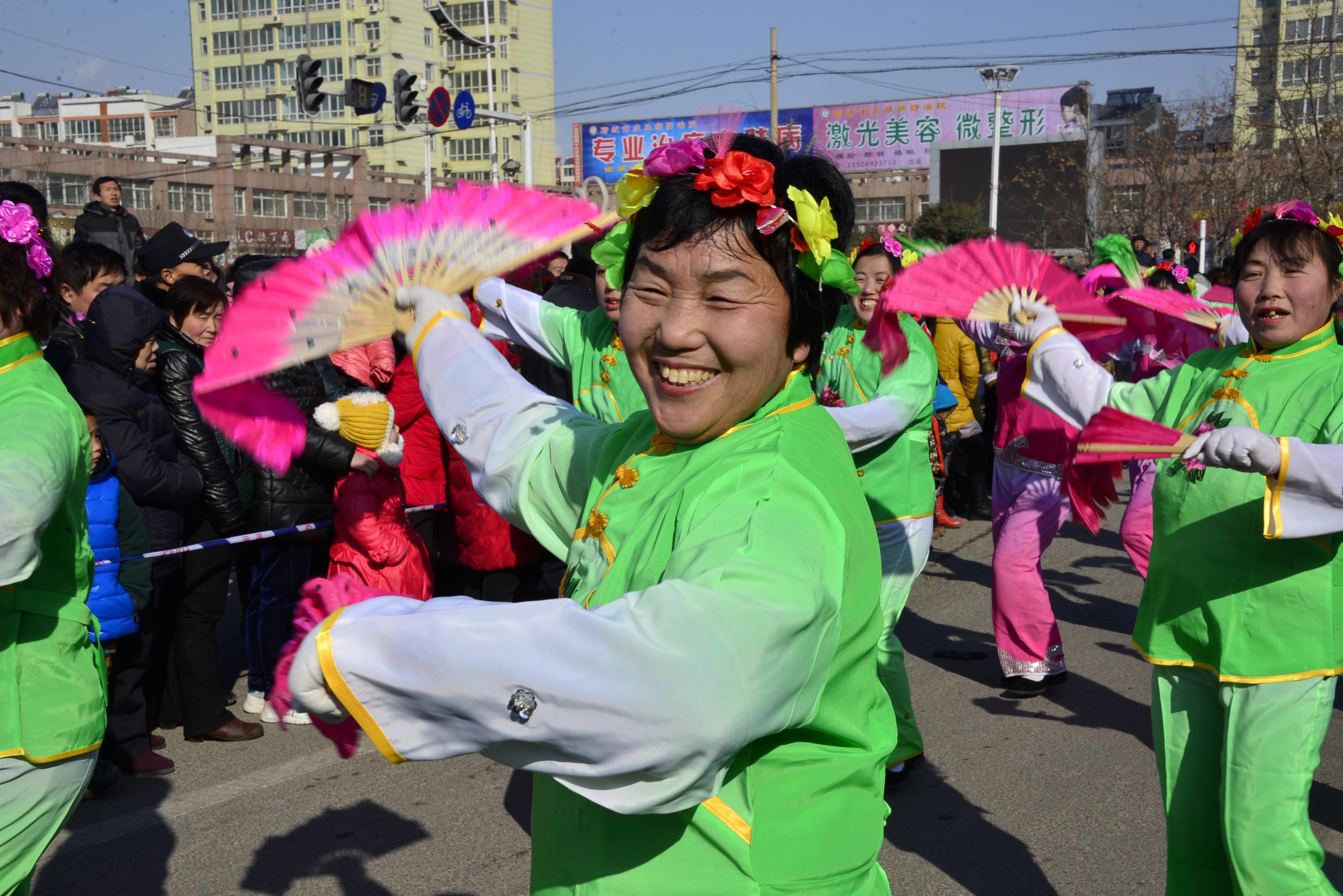 2014年2月10日，山东省茌平县春节群众文化活动剪影。
