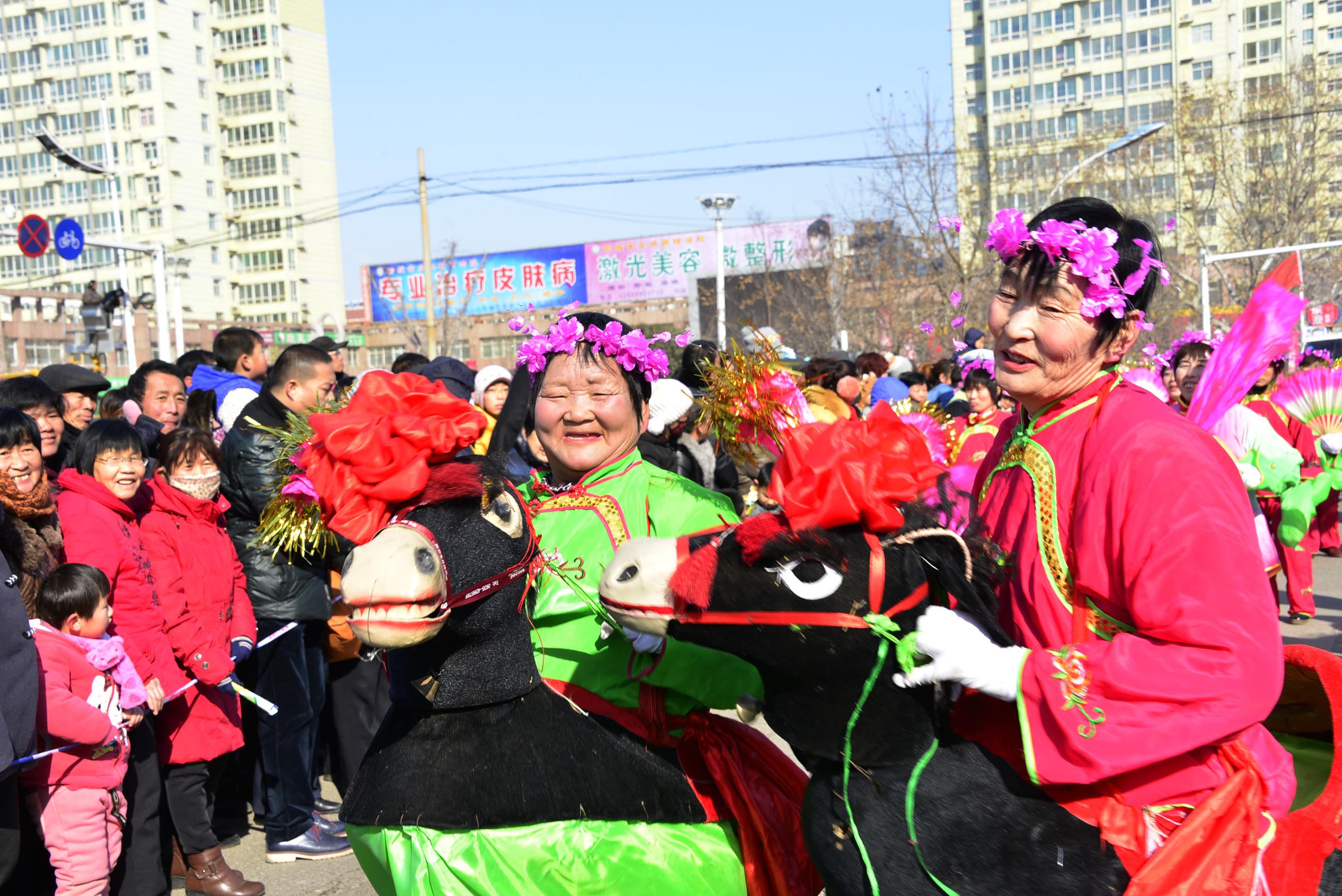 2014年2月10日，山东省茌平县春节群众文化活动剪影。