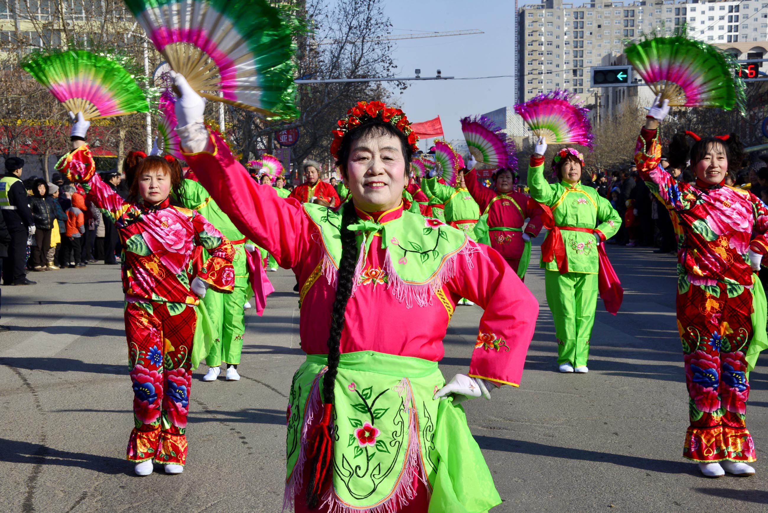 2014年2月10日，山东省茌平县春节群众文化活动剪影。