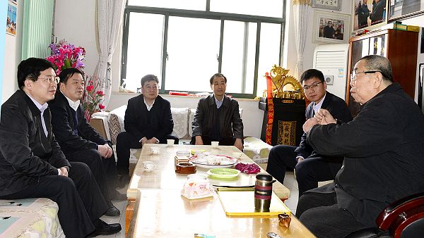 山东：聊城走访劳模张国忠开展调研党的群众路线教育实践活动