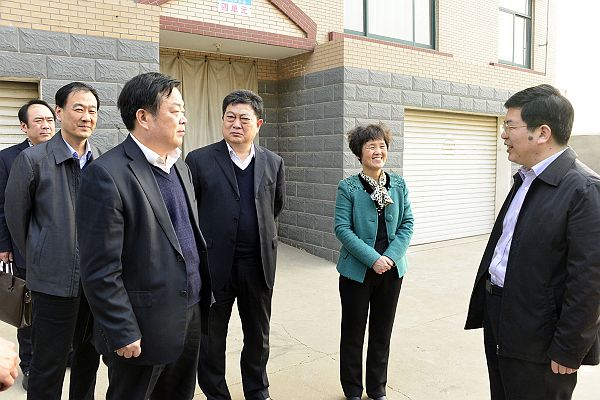 山东：聊城走访劳模张国忠开展调研党的群众路线教育实践活动