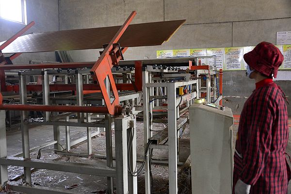 山东省茌平县凯瑞装饰材料有限公司生产车间