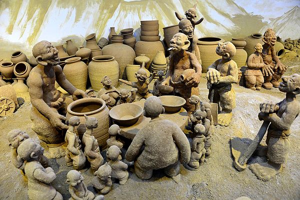 黄源黑陶艺术馆的展品