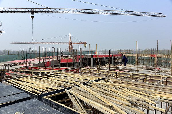 2014年3月24日，山东省茌平县实验幼儿园建设工地现场。