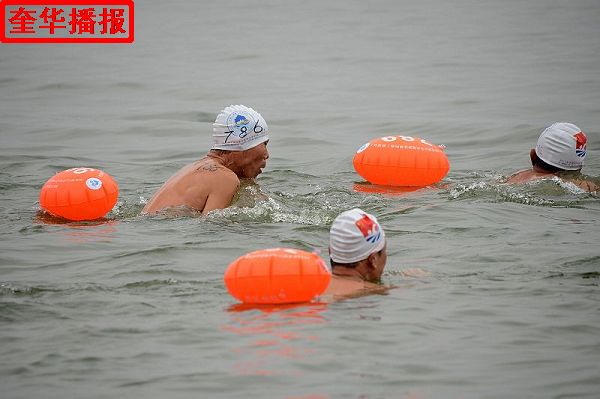 2014年6月21日，2014年全国公开水域游泳系列赛（聊城站） 比赛现场。
