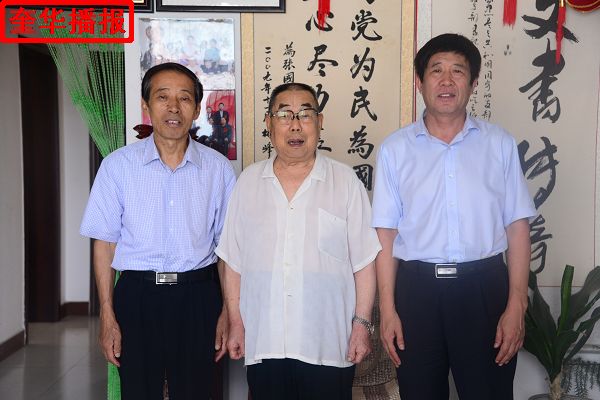 聊城：董金刚 贾少勇节前看望劳模张国忠 