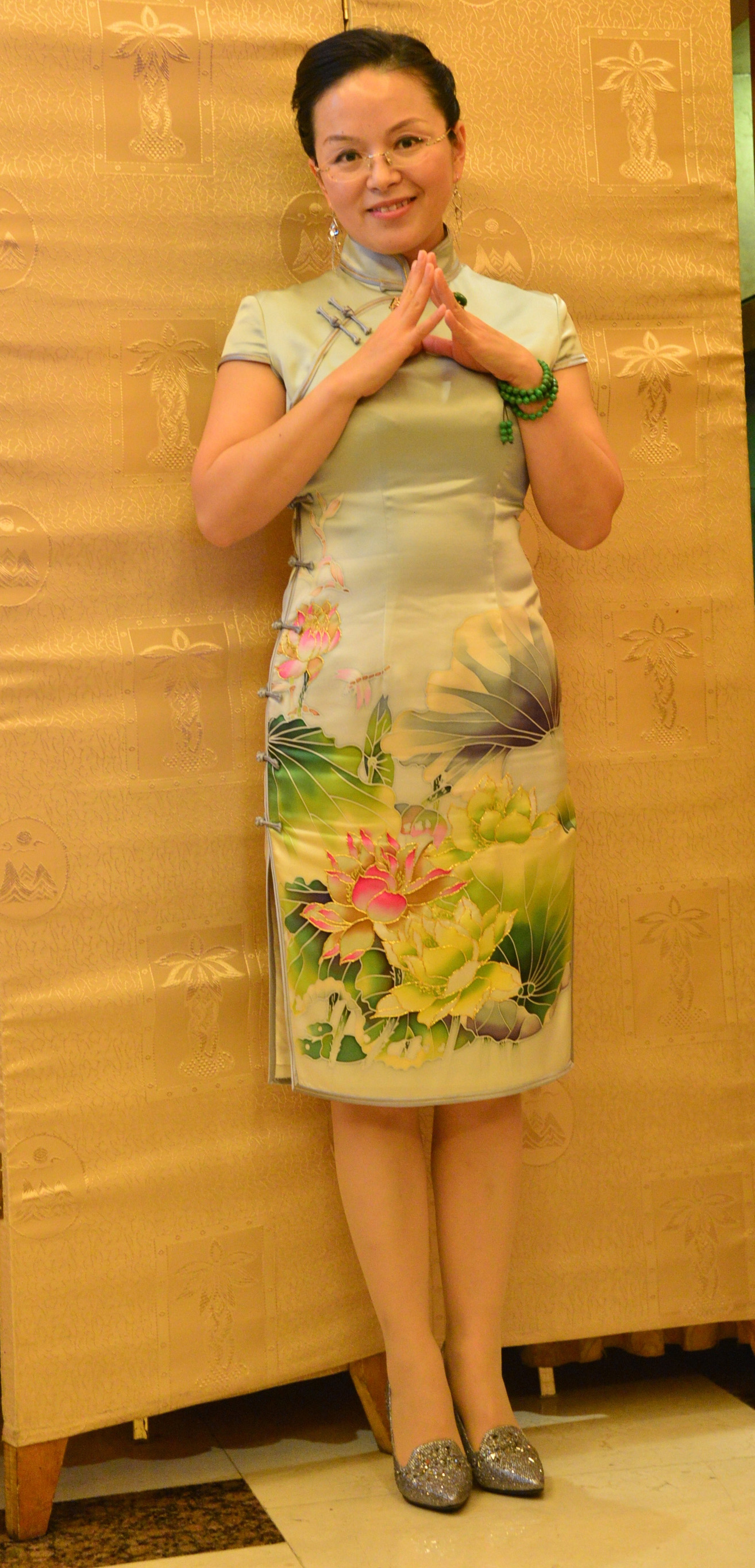 聊城女友旗袍俱乐部