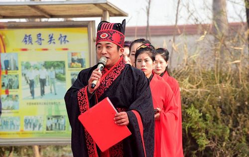 2017年11月28日，山东孟尝君酒业冬酿开窖仪式现场。 (33).jpg