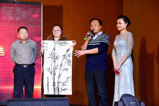 2017年12月29日，山东省茌平县振兴街道迎新年文艺演出现场 。 (12).JPG