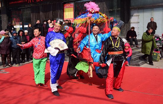 图为山东省茌平县振兴街道郝张村文艺演出队“盛世艺术团”演出现场。