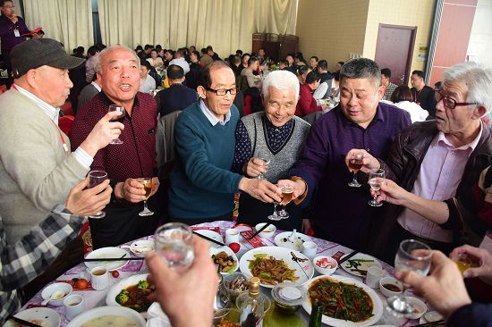 2018年3月11日，在山东青岛的聊城籍同乡团拜发展论坛现场。