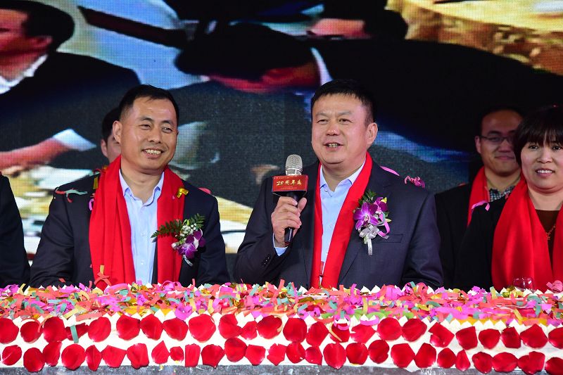 2018年3月16日，山东旭天标识见义勇为爱心基金捐赠仪式现场。