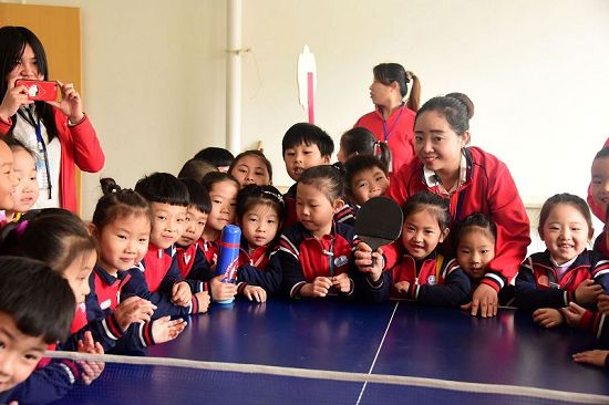 2018年3月23日，山东省茌平县翰林幼儿园小朋友毕业前“探班”民族小学活动现场。