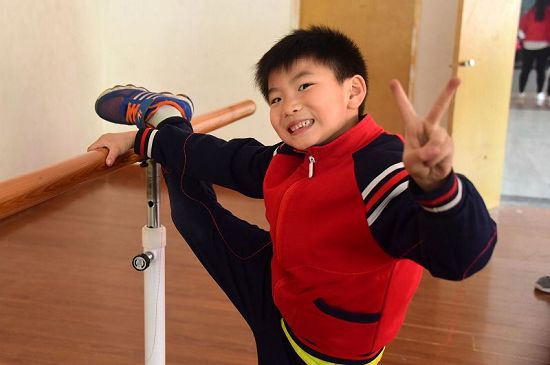 2018年3月23日，山东省茌平县翰林幼儿园小朋友毕业前“探班”民族小学活动现场。