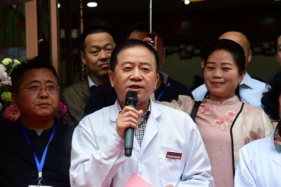 2018年5月5日，山东省济南市历下区荷香堂中医馆开诊现场。 