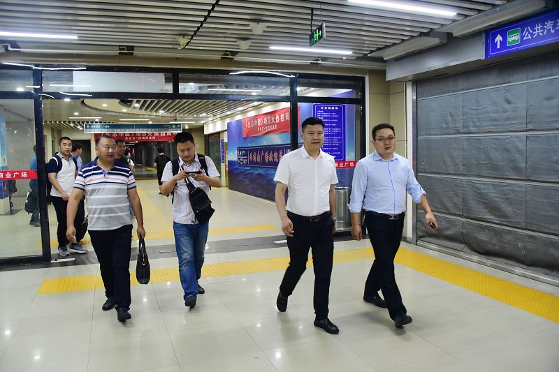 2018年5月18日，山东省茌平县委副书记、县长朱正林，副县长李泽潜等领导同志在北京西客.jpg