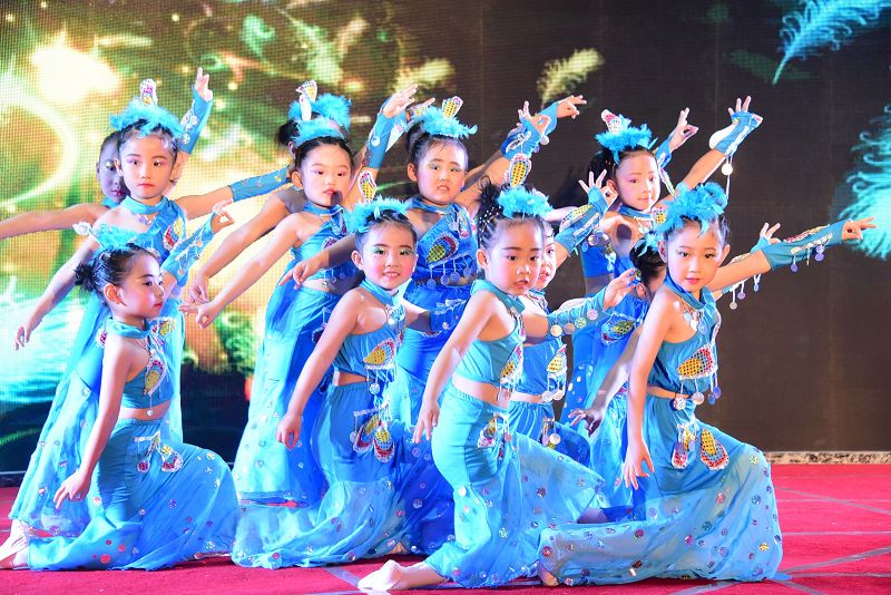 2018年6月1日，山东省茌平县新阳光幼儿园庆六一文艺演出现场。