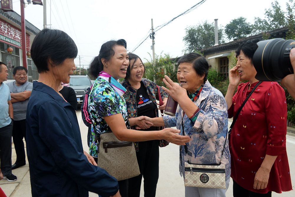 2018年9月16日，住山东省茌平县肖庄镇许庄村知识青年回“家”活动现场。 (8).jpg