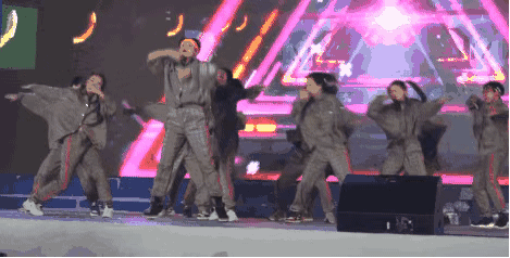 B96C724A-1165-43C9-BE9A-CECE7F800D58.gif