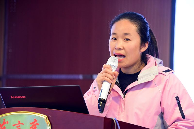 2018年12月6日， 参加山东省聊城市幼教培训基地德育岗位研修班的幼儿教师们在结业典礼.jpg