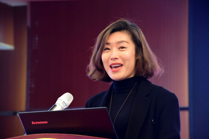 2018年12月6日， 参加山东省聊城市幼教培训基地德育岗位研修班的幼儿教师们在结业典礼.jpg