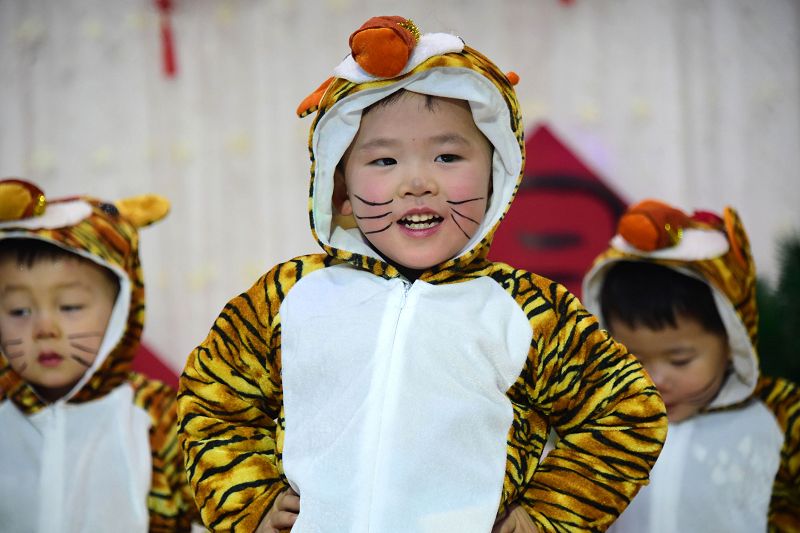 2018年12月30日，山东省茌平县原点幼儿园庆元旦幼儿园飞欢歌活动演出现场 。 (54).jpg