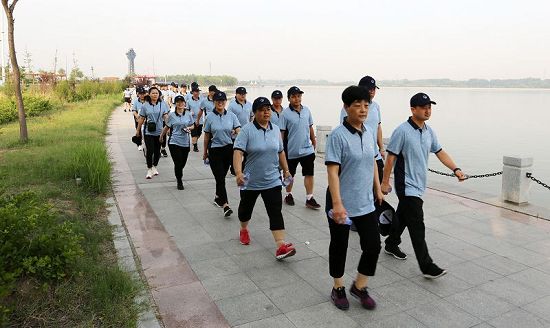 2019年6月15日，山东省茌平县港华燃气员工开启强化作业、诚行万里徒步活动现场。 (6).JPG