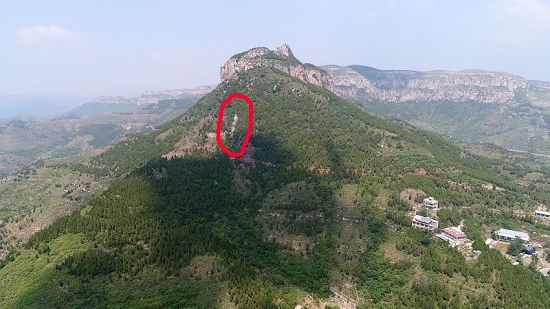 2019年7月13日，山东省济南市九重山景区西峰发现流石坡现场。 (3).JPG