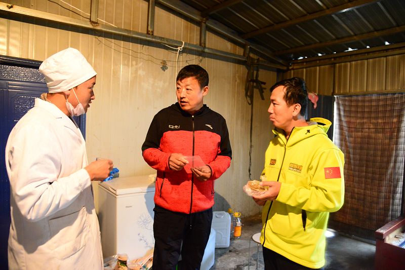 2019年7月30日，西藏林芝市巴宜区更章门巴民族乡藏珞门商贸有限公司一瞥。 (1).JPG