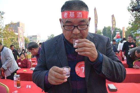 2019年10月19日，孟尝君酒业第四届酒王争霸赛茌平赛区比赛现场。 (26).jpg
