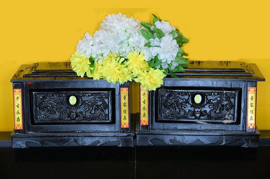 　　　2019年5月18日，林吉福、赵鹏、魏凤铎、娄殿喜、王桂英等来到茌平县烈士陵园为两名无名烈士敬献花圈现 ...